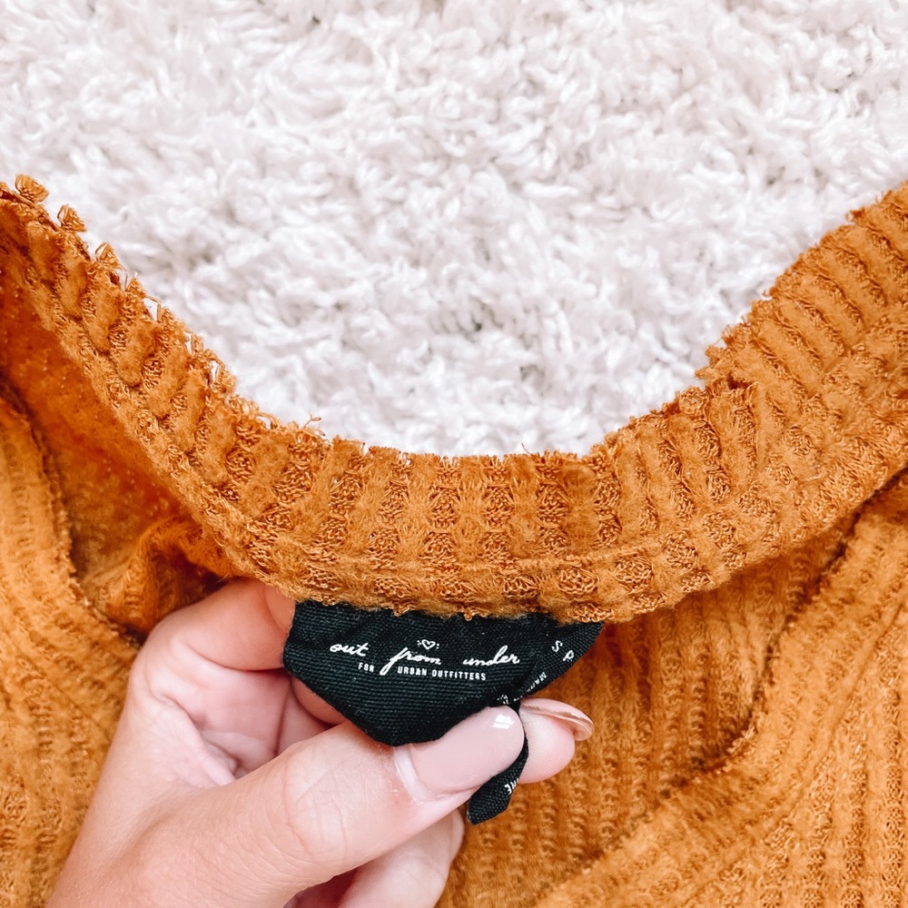 Urban Outfitters Jojo Sweater!! - Picture 4 of 7